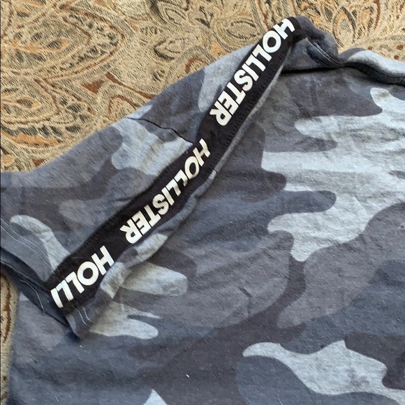 Camouflage Hollister crop top - Picture 3 of 4